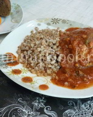 Чесночные тефтели с морковью в остром соусе