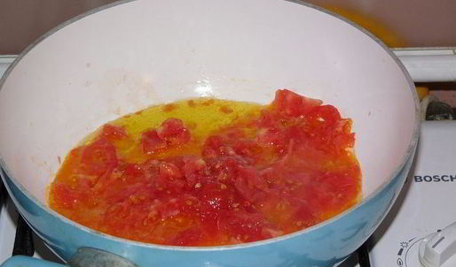 говяжьи тефтели с булгуром, тушеные с овощами