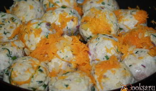 индюшиные тефтели в молочной подливе