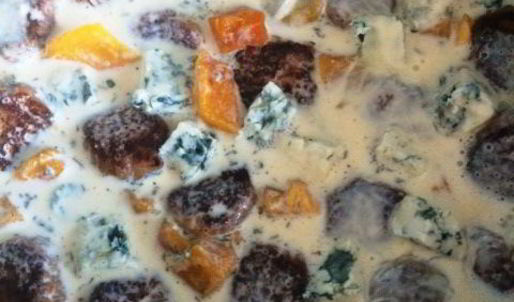 киш с тефтелями, тыквой и сыром дор блю