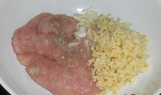 куриные тефтели с булгуром в томатном соусе