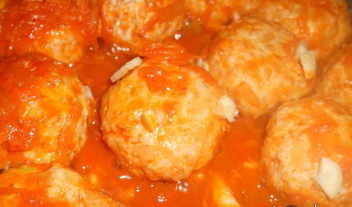 куриные тефтели с булгуром в томатном соусе