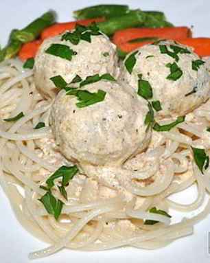 Куриные тефтели в сливках