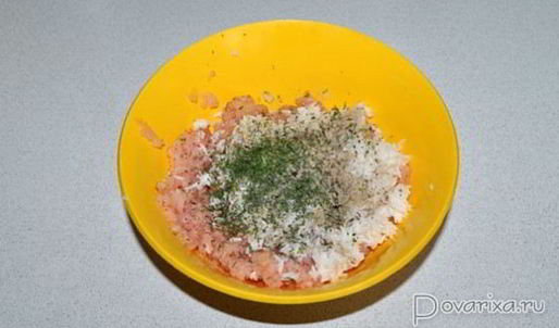 куриные тефтели в сметанно-томатном соусе