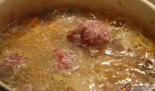 мясные тефтели в сметанно-томатном соусе