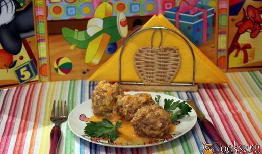 мясные тефтели в сметанно-томатном соусе