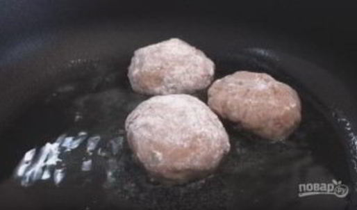 очень нежные тефтели в томатно-сметанном соусе