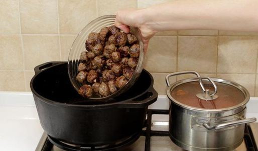 паста феттуччине с нежными итальянскими тефтельками