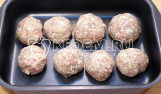 рождественский венок из тефтелей