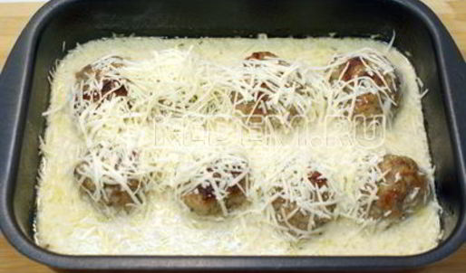 рождественский венок из тефтелей