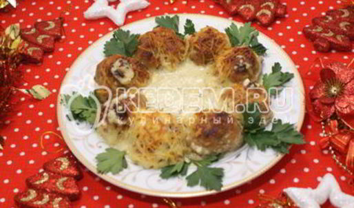 рождественский венок из тефтелей