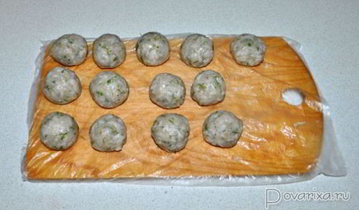 рыбные тефтели в томатном соусе