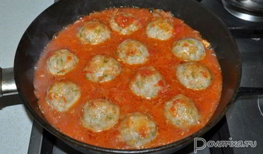 рыбные тефтели в томатном соусе