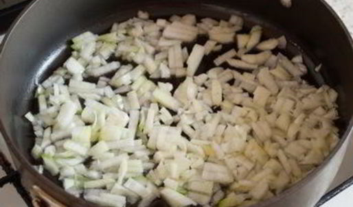 спагетти с тефтелями в томатном соусе