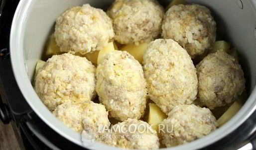 тефтели из свинины с картошкой