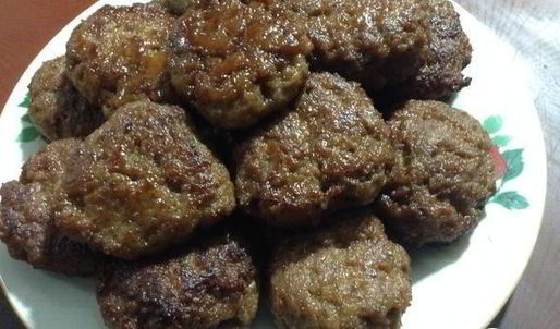 тефтели с яблоком в медовой глазури с рисом