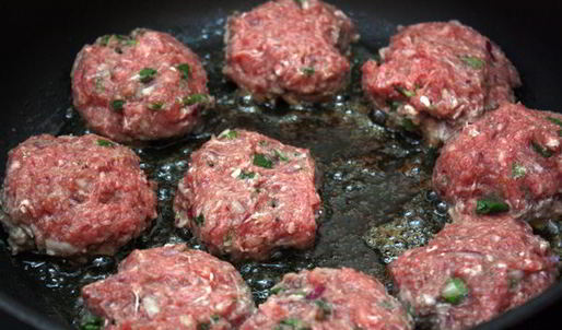 тефтели в томатном соусе с мятой