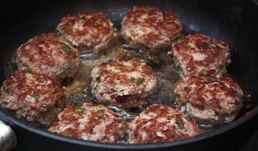 тефтели в томатном соусе с мятой