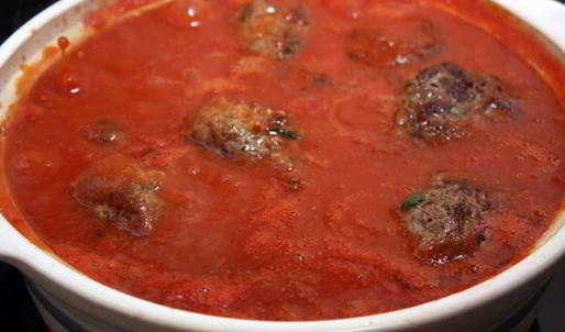 тефтели в томатном соусе с мятой