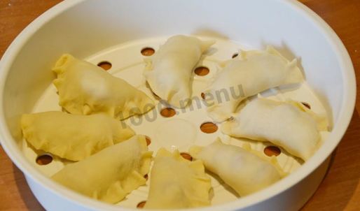 вареники на пару в мультиварке с вишнями