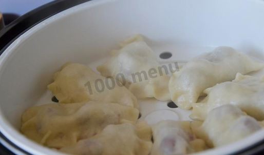 вареники на пару в мультиварке с вишнями