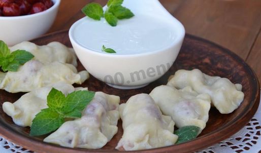 вареники на пару в мультиварке с вишнями