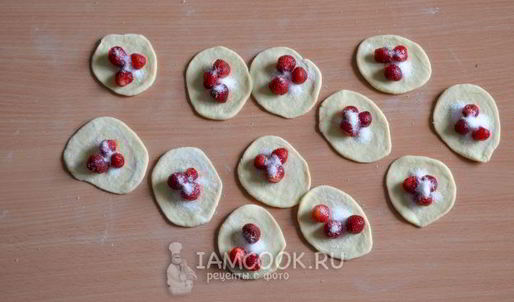 вареники с клубникой на кефире