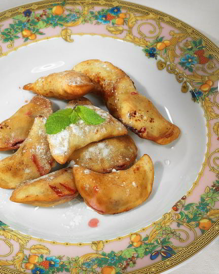 Рецепт вареников с вишней во фритюре