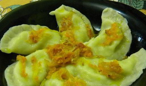 вареники с яйцом, зеленью и сыром фета