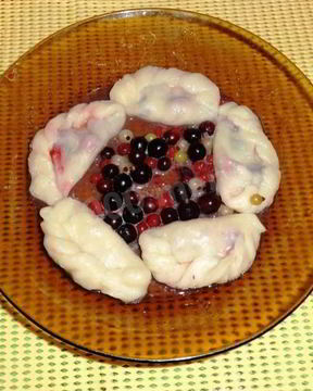 Вареники со смородиной