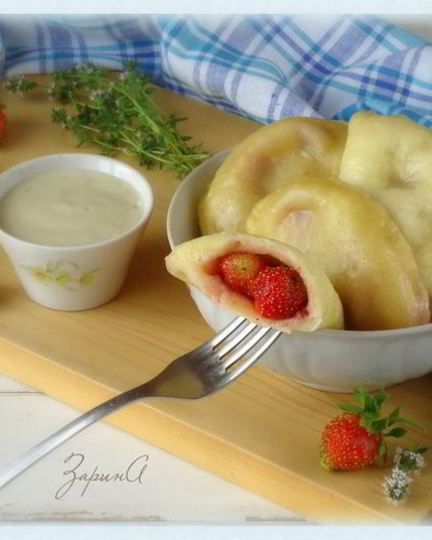 Рецепт вареников творожных с ванильно-тимьяновыма соусом