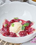 Вареники вишневые с пломбиром