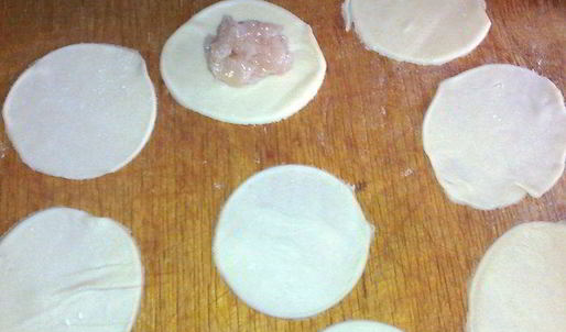 заварные пельмешки с куриным мясом