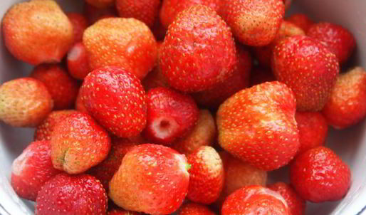 заварные вареники с клубникой и шоколадом