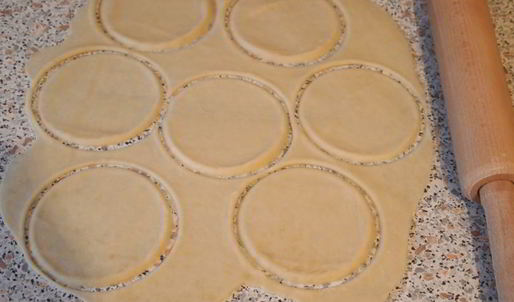 заварные вареники с клубникой и шоколадом