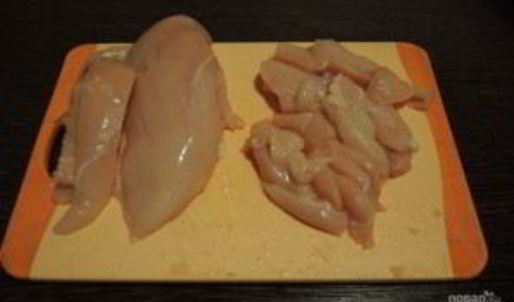 яичная лапша с курицей и овощами