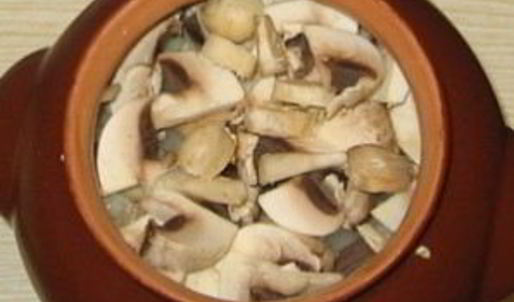 жаркое из кролика в горшочках