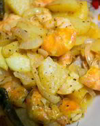 Жаркое из рыбы с креветками