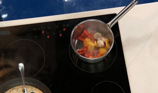 жаркое из судака и семги с овощами