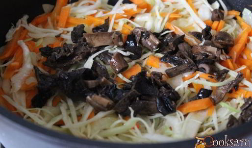 жаркое из свинины с картофелем и сушеными грибами