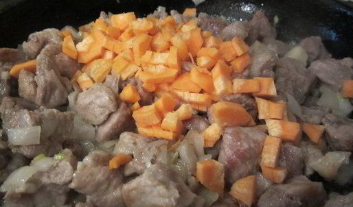 жаркое по-домашнему в гранатовом соусе