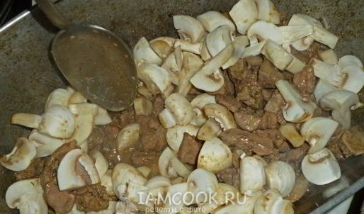 жаркое с грибами и печенью