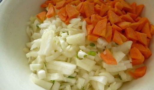 жаркое со свиными ребрышками в пикантном маринаде