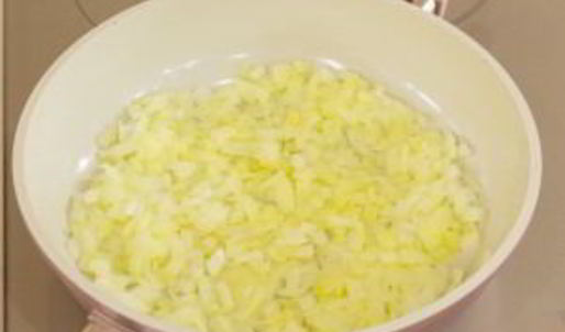 жаркое в горшочках под крышечкой из теста