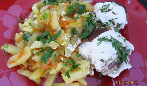 жаркое в горшочках с котлетами