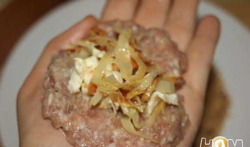 мясные зразы с капустой и яйцом