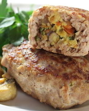 Зразы с начинкой из грибного омлета