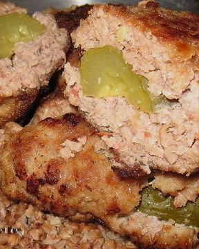 Зразы с соленым огурчиком