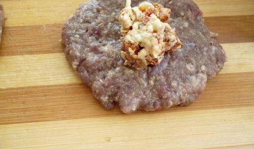 зразы с вялеными помидорами