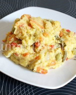 Чечевичная каша с мясом и овощами в мультиварке